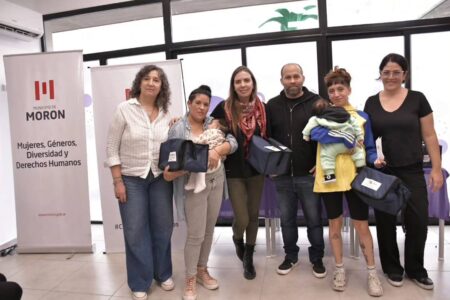 Morón: Nueva entrega de Kits de lactancia