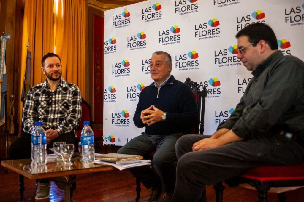 Las Flores: Interesante primer encuentro provincial de escritores y destacada presentación de Liliana Herrero