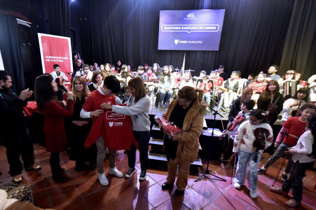 Con un show de la agrupación “Leda Valladares”, el Programa de Orquestas Infanto Juvenil del Municipio de Tigre celebró su 15° aniversario
