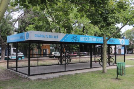 San Miguel cuenta con tres bicicleteros municipales en las estaciones de tren
