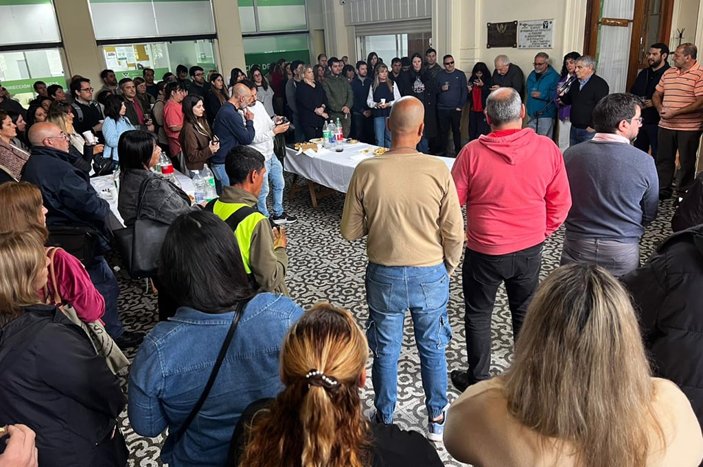 Chivilcoy: Brindis por el Día del Trabajador Municipal: el intendente Guillermo Britos destacó el compromiso del personal y prometió seguir mejorando salarios