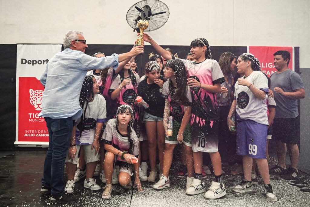 Julio Zamora acompañó el cierre de la Liga de Fútbol Infantil del Municipio de Tigre