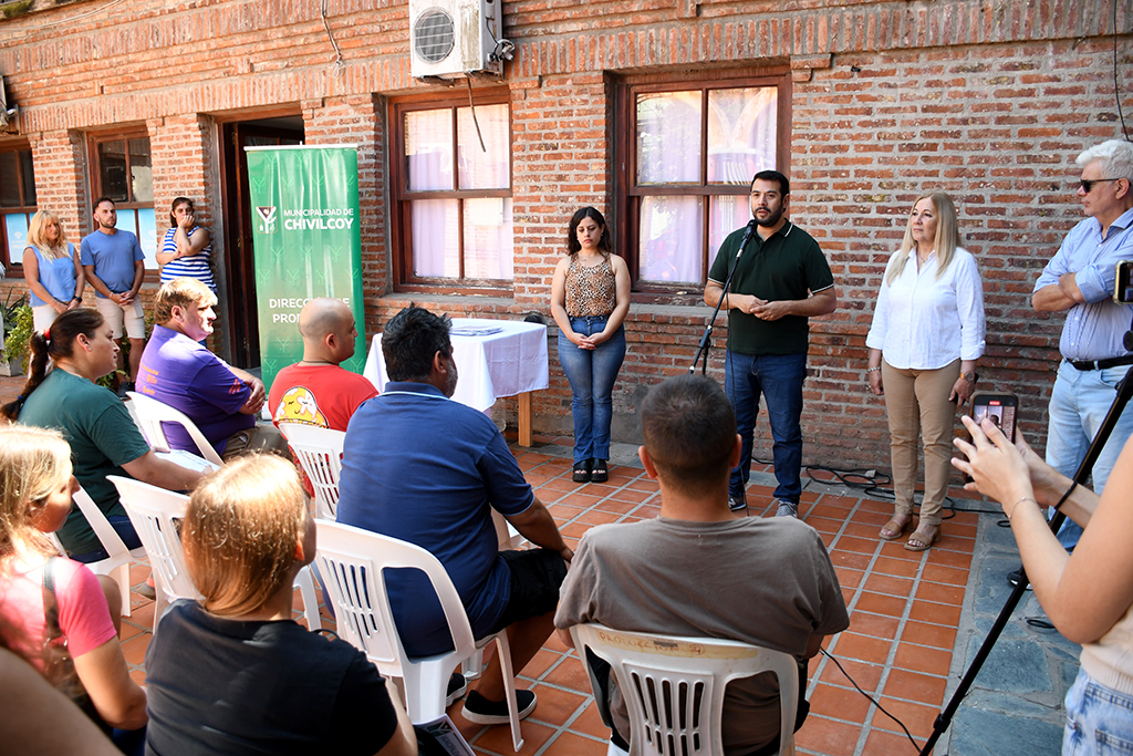 Chivilcoy: Avanza la regularización de los food trucks con la entrega de las primeras habilitaciones