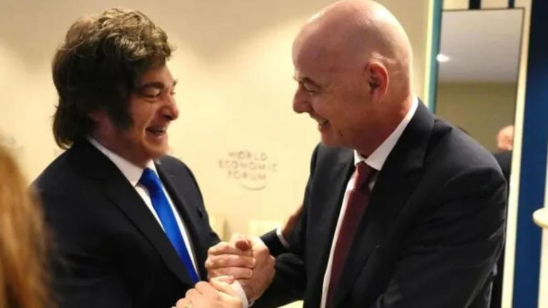 Javier Milei y El Presidente de FIFA