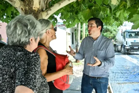 Malvinas Argentinas: Nardini supervisó el avance de obra de la calle Cochabamba