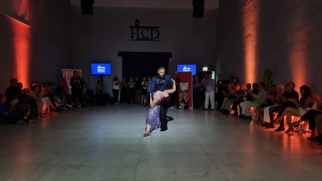 Vecinos y vecinas del Municipio de Tigre disfrutaron de la “Noches de Jazz & Blues» en el HCD