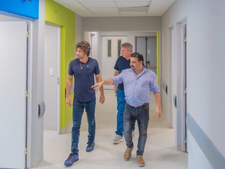 Juan Andreotti visitó la última etapa de obra del nuevo sector de Internación Pediátrica en el Hospital Provincial Cordero