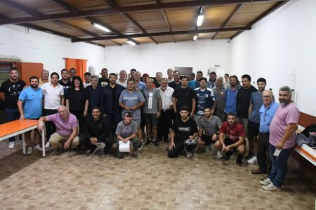 Chivilcoy: Entrega de cheques a 31 entidades deportivas: se distribuyeron más de 15 millones de pesos