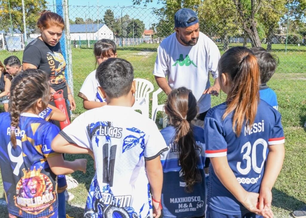 Ituzaingó: Inscribite al curso de entrenadores y entrenadoras de fútbol