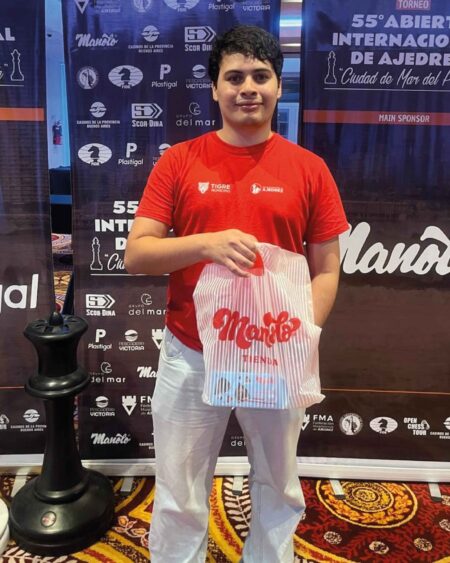 Tigre: El profesor de la Escuela Municipal de Ajedrez, Luca Silva, obtuvo el primer puesto en el Abierto Internacional de Ciudad de Mar del Plata