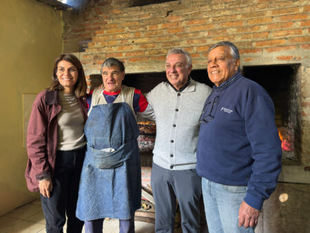 Tigre: En Ricardo Rojas, Julio Zamora acompañó los festejos por el 24° aniversario del Centro de Jubilados Santa Marta