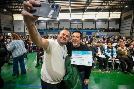 Malvinas Argentinas: Nardini entregó 1989 nuevos diplomas a egresados del Centro Municipal de Estudios