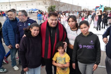 José C Paz: Mario Ishii acompañó a cientos de chicos en «Diversión Bajo Cero» por las Vacaciones de Invierno