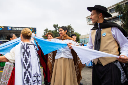 Tres de Febrero: Celebrá el Día de la Independencia con una gran peña folklórica