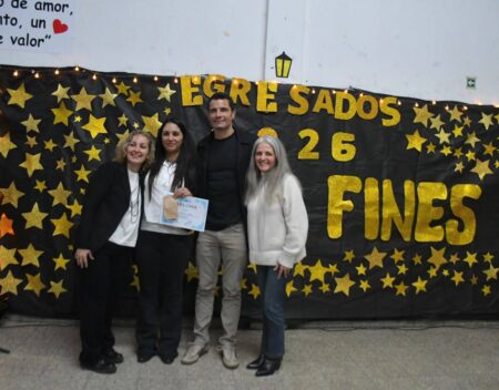 Nueva entrega de diplomas a egresadas y egresados Rodriguenses a través del Plan Fines
