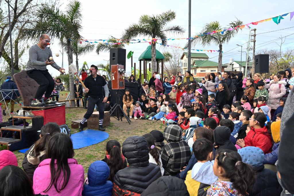 Varieté de propuestas educativas y recreativas a las plazas durante las vacaciones de invierno en el Municipio de Tigre