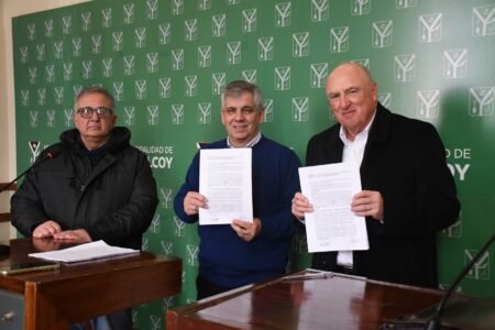 Se firmó el convenio para finalizar el Complejo Federación: Britos pidió al Concejo «pensar en el beneficio para todos los chivilcoyanos»