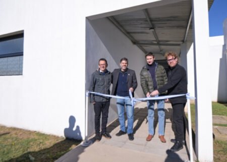 Bianco y Ferraris inauguraron la ampliación del Centro Universitario de Alem