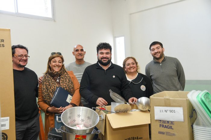 Estado presente: La Provincia continúa equipando escuelas públicas bonaerenses