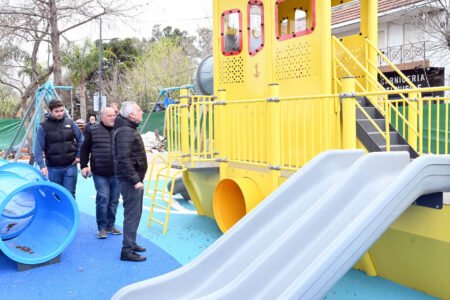 Julio Zamora monitoreó la renovación que el Municipio de Tigre lleva adelante en un espacio público en Villa La Ñata – Dique Luján