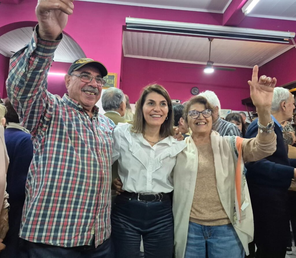 Autoridades del Municipio de Tigre acompañaron un encuentro solidario organizado por el Centro de Jubilados Marina Mercante