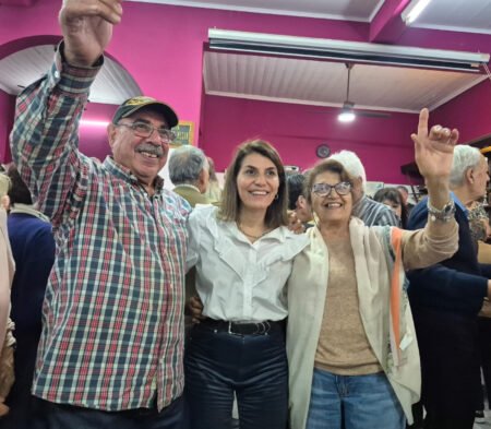 Autoridades del Municipio de Tigre acompañaron un encuentro solidario organizado por el Centro de Jubilados Marina Mercante