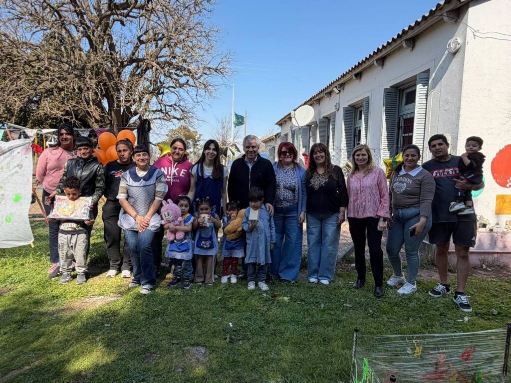 Chivilcoy: El JIRIMM N.º 11 celebró un nuevo aniversario junto a su comunidad educativa