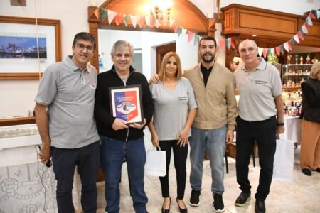 El intendente Britos acompañó la 15° Muestra Anual de Coleccionistas y se comprometió a declarar a Chivilcoy Capital Nacional del Coleccionismo