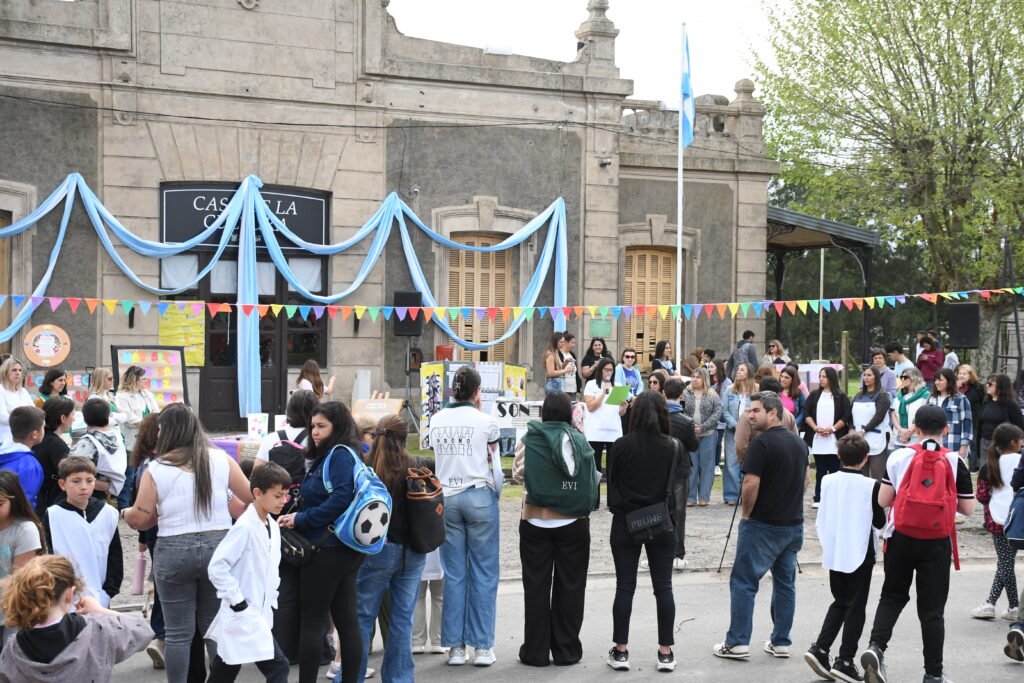 Chivilcoy: Se realizó una nueva edición de la Feria del Libro Rural en Moquehuá