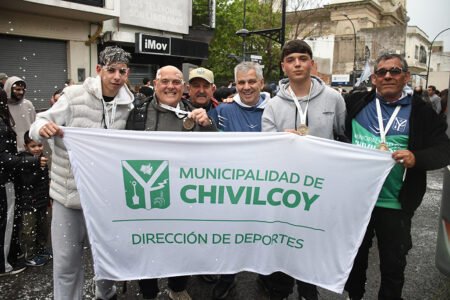 Juegos Bonaerenses 2026: Britos recibió a la delegación de Chivilcoy, que obtuvo 17 medallas y se ubicó en el puesto 41