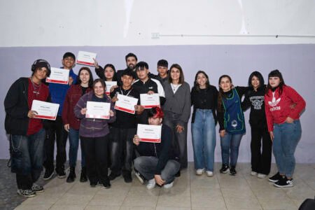 Jóvenes y adolescentes del Centro Popular de Desarrollo accedieron al taller de streaming brindado por el Municipio de Tigre